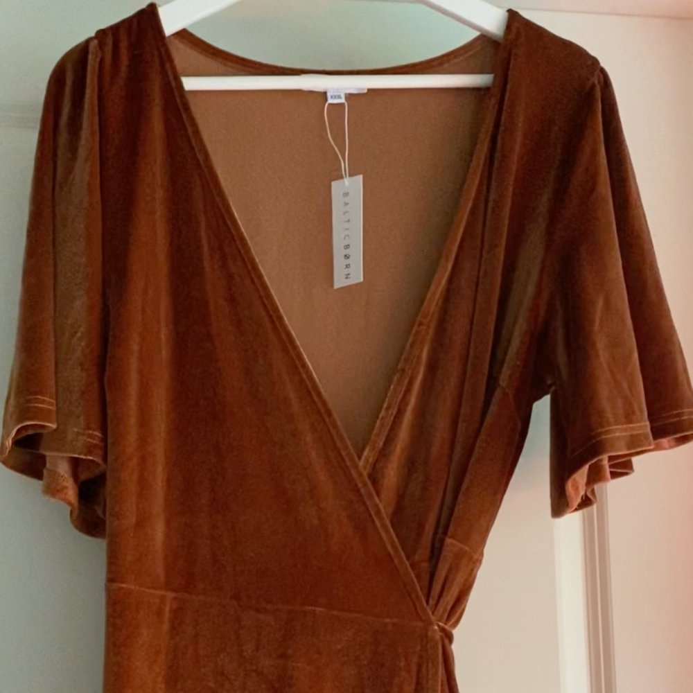 baltic born - meghan velvet wrap - size xxxl